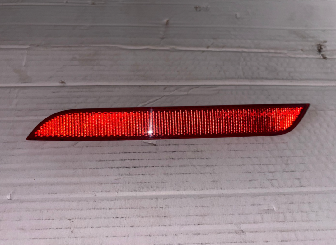 BMW F30.F32 .F33. F36 REAR BUMPER REFLECTORS LEFT RIGHT 7382234 7382233 SET