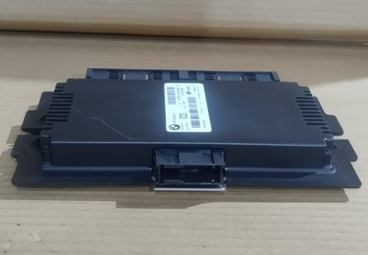 BMW E92 E93 328i 335i M3 PL2 FRM II FOOTWELL LIGHT CONTROL MODULE 9153780