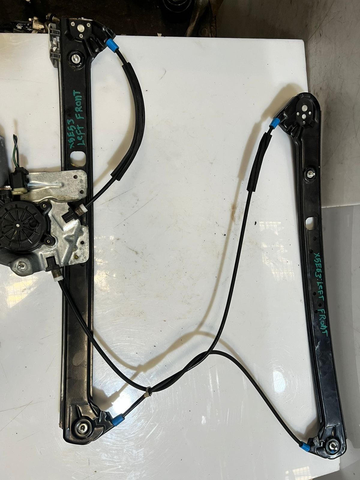 2000-2006 BMW X5 E53 Front Left Window Regulator With Motor 8254911 OEM