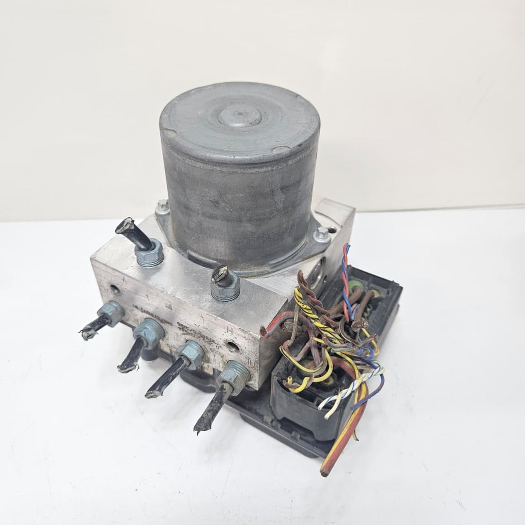 2012-2015 BMW X1 E84 Anti-Lock Brake System ABS Module 6860216 OEM