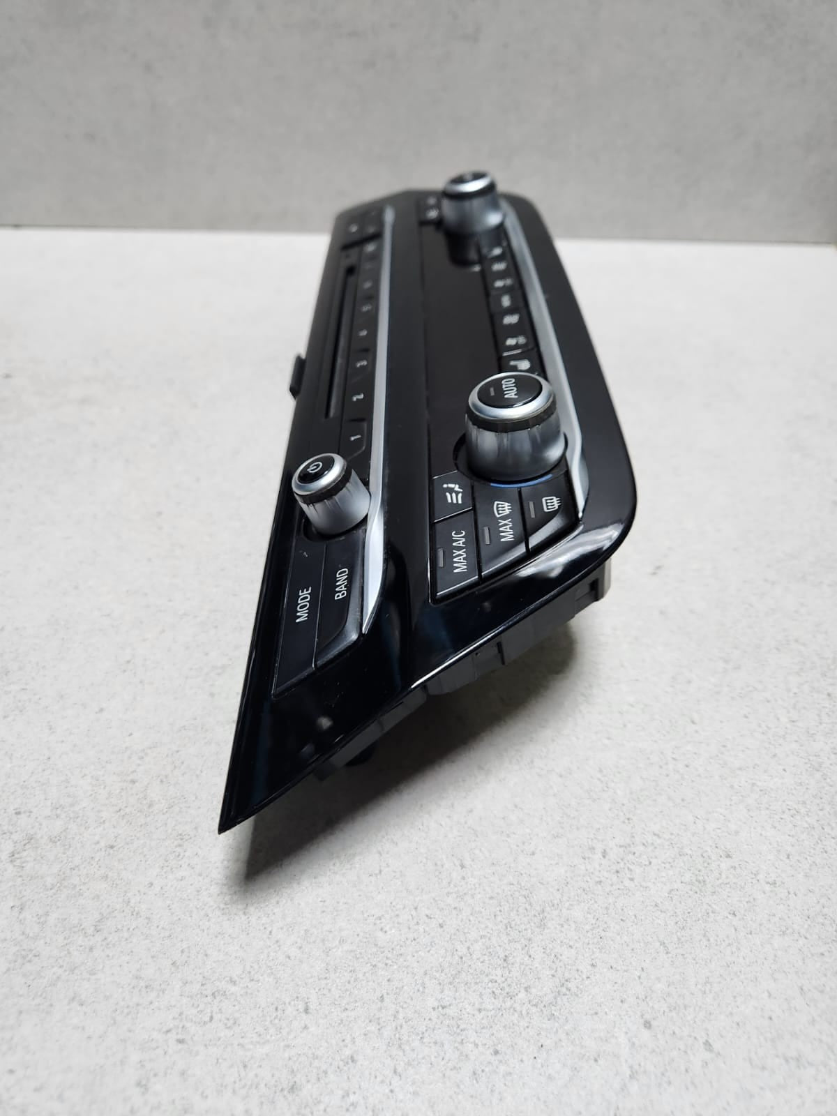 2018 BMW 540d xDrive Climate Control Switch Panel 6999402 530i 540i G30
