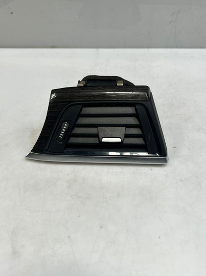 BMW 4' F30, F31, F80 Dashboard Air Vent Grille Right 9231995 OEM