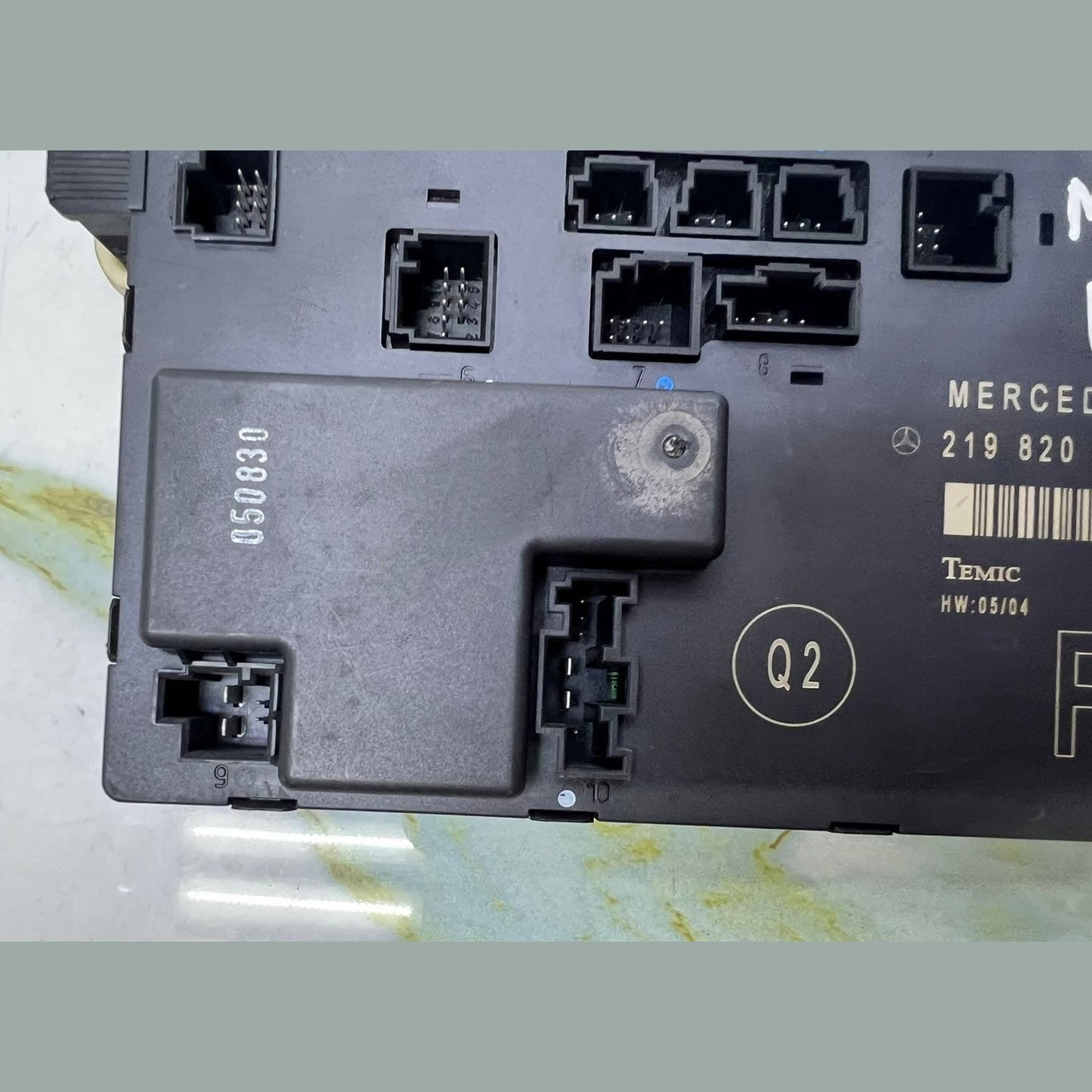 2006-2011 Mercedes-Benz CLS500 Front Door Control Module A2198200726 W219 CLS
