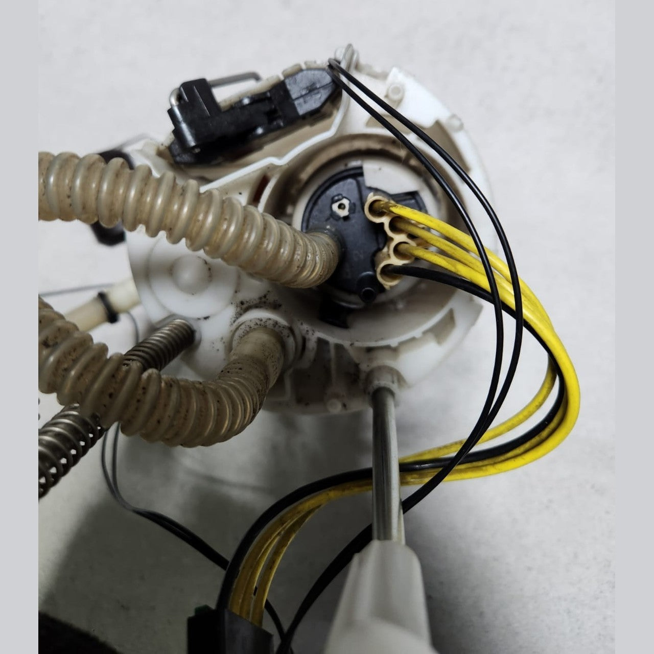 BMW Fuel Pump Module Assembly 7344067 F20 F21 F22 F23 F30 F31 F32 F33 DIESEL B47