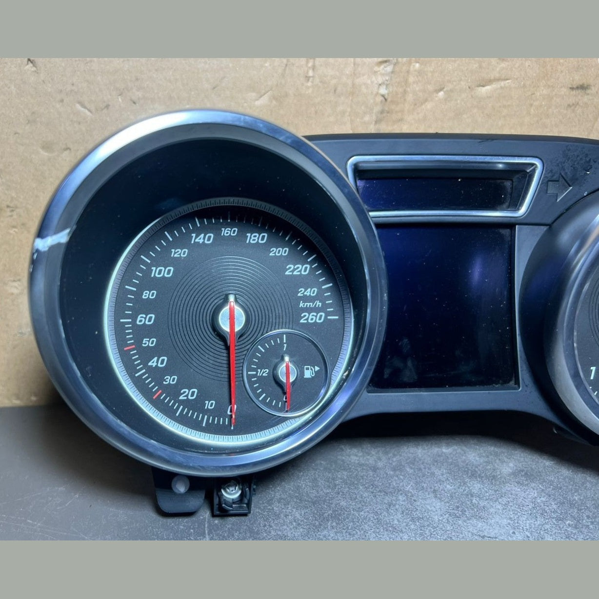 13-16 Mercedes-Benz W166 GLE Instrument Cluster Speedometer A166 9000919 OEM