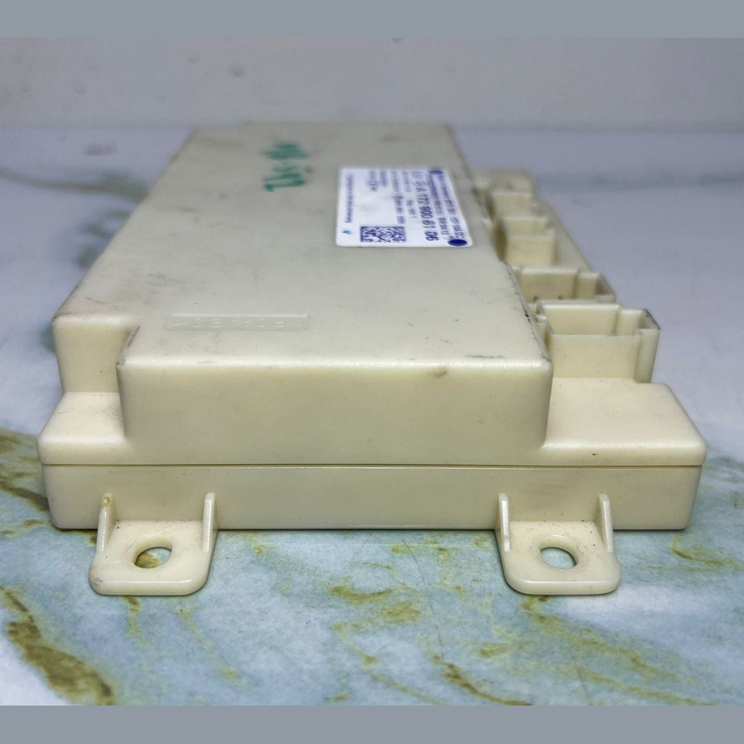 Mercedes W204 C-Class C350 C300 Keyless Go Entry Control Module A172 9006106 OEM