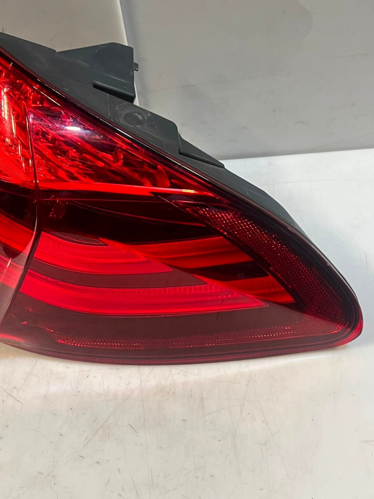 2014 BMW 5 Gran Turismo 507 LCI Rear Right Tail Light BACK LIGHT 7306166 OEM