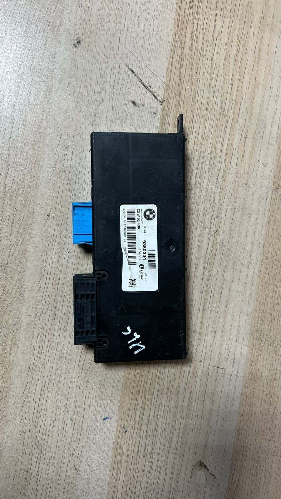2011-2018 BMW X3 Central Gateway Control Module 9380334 F25 and X4 F26