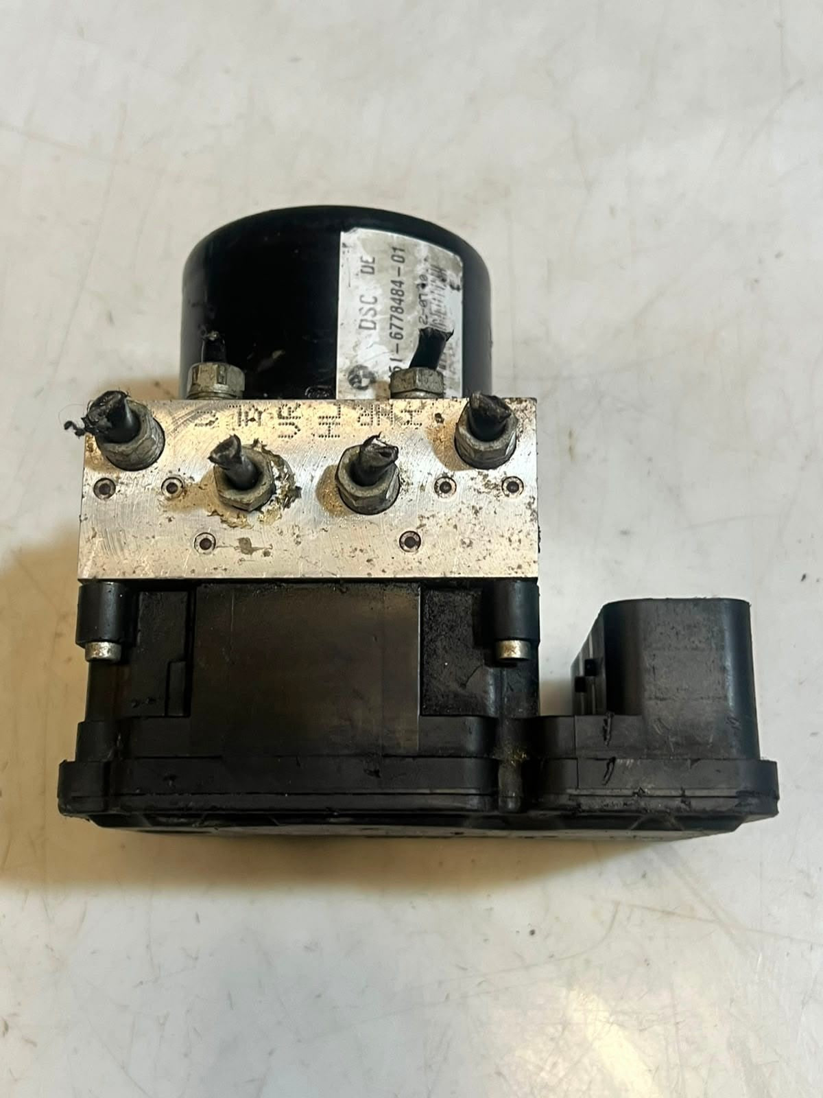 2007-2010 BMW E90 E91 E92 328i ABS HYDRAULIC Pump Module 6778485 OEM