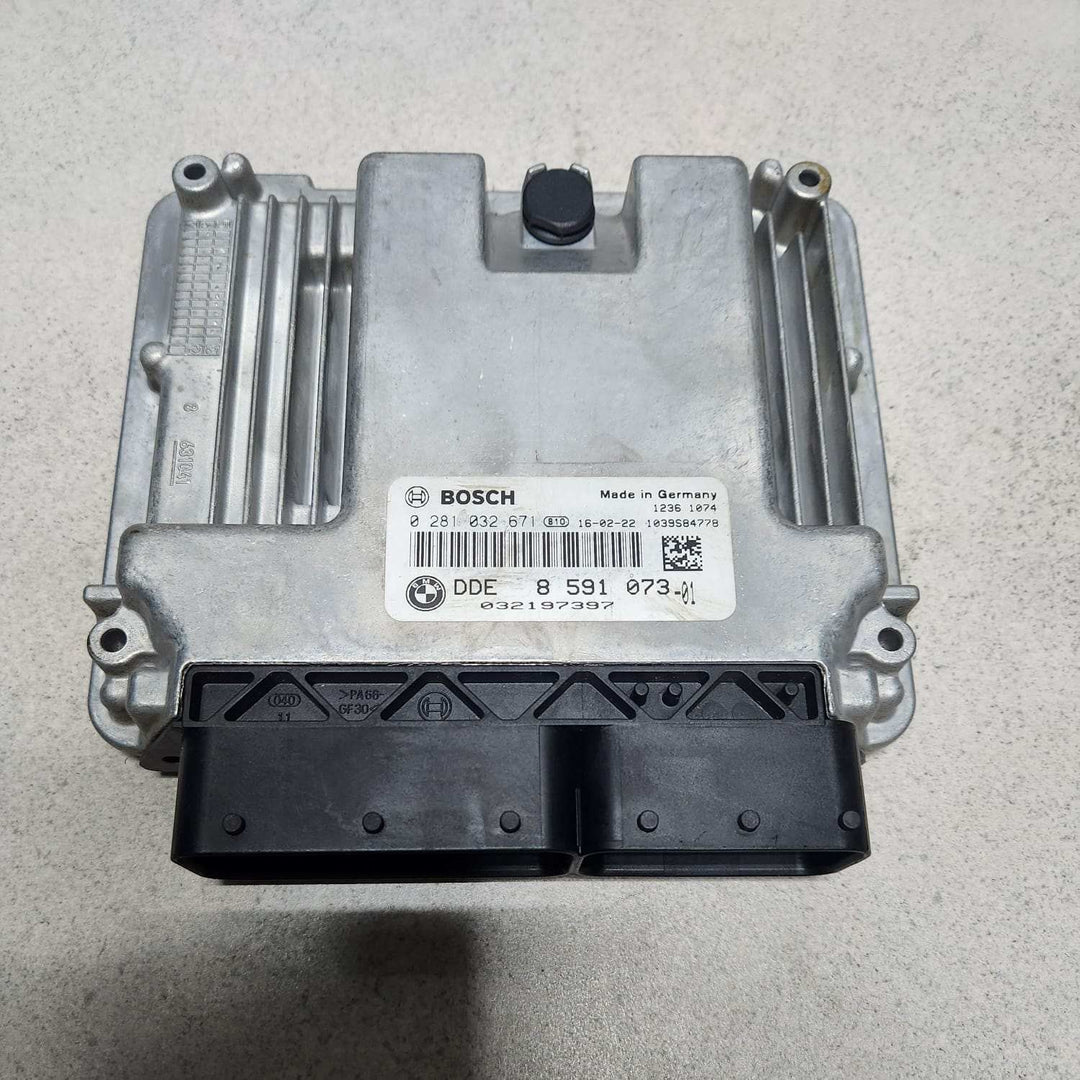 2015-2020 BMW X1 Engine Control Unit 8591073 320d and X1 2.0D F48