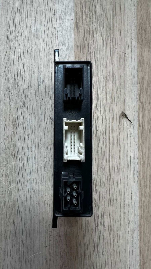 1996-2000 BMW 528i Door Control Module 8378773 E39 5 Series and E38 7 Series