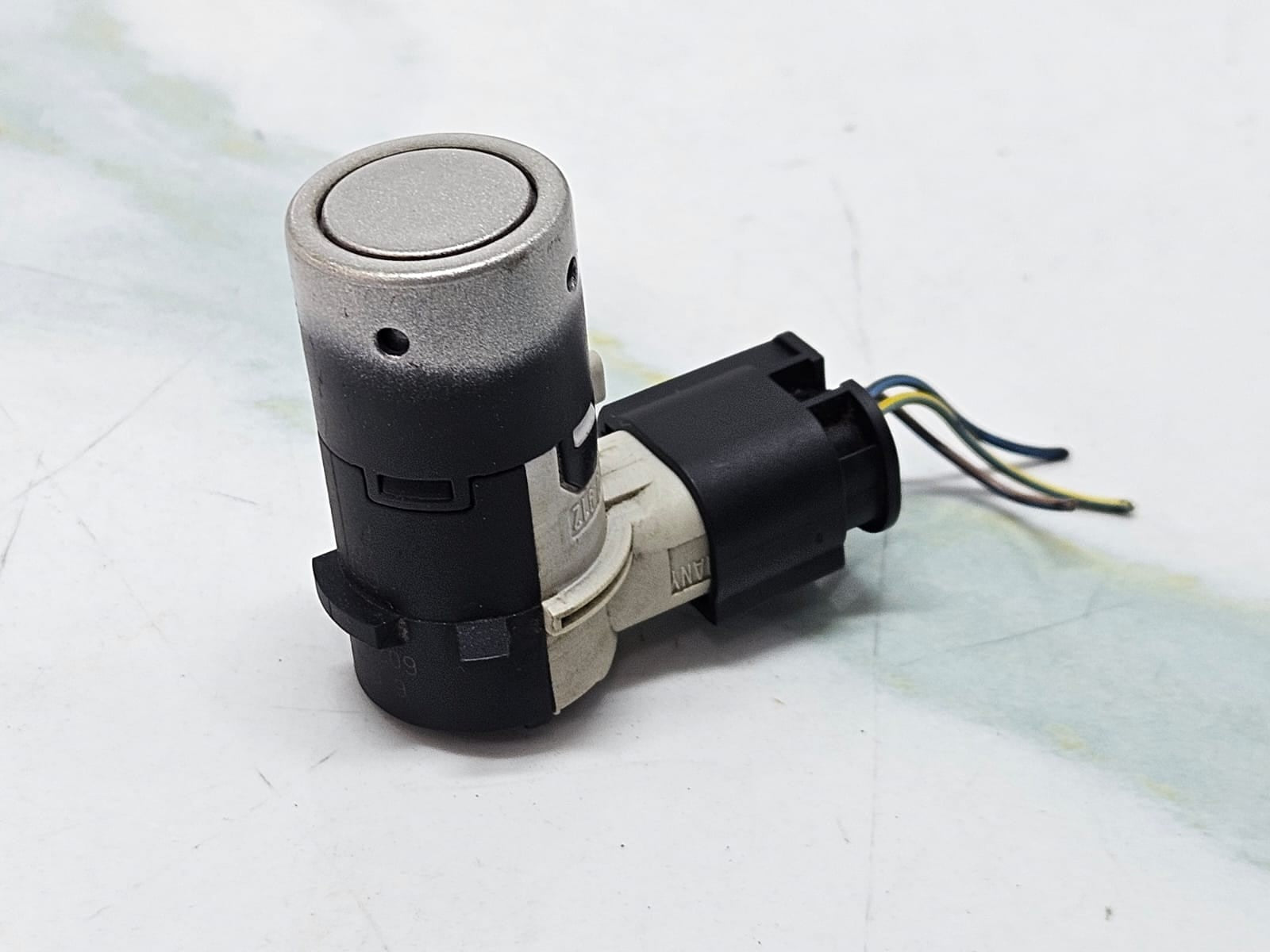 2002-2005 BMW E60, E61, E63, E64, E65 745Li Parking Distance Sensor PDC 6938741