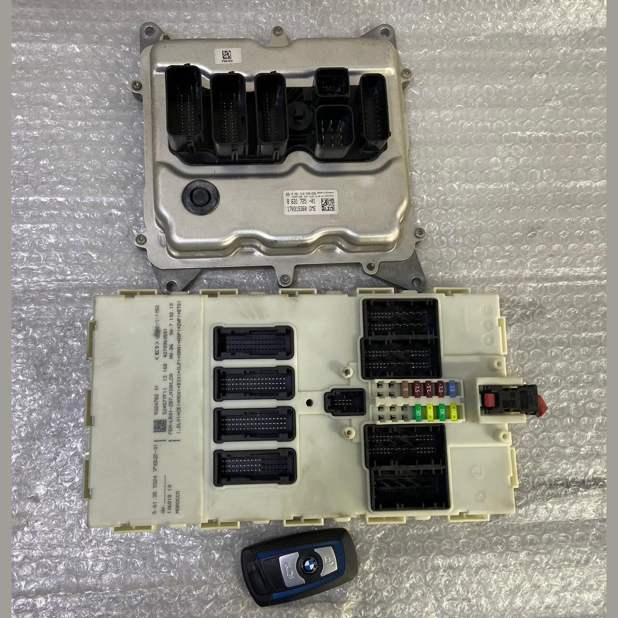 OEM BMW F22 N20 ENGINE CONTROL UNIT DME ECU SET 8631725 BOSCH