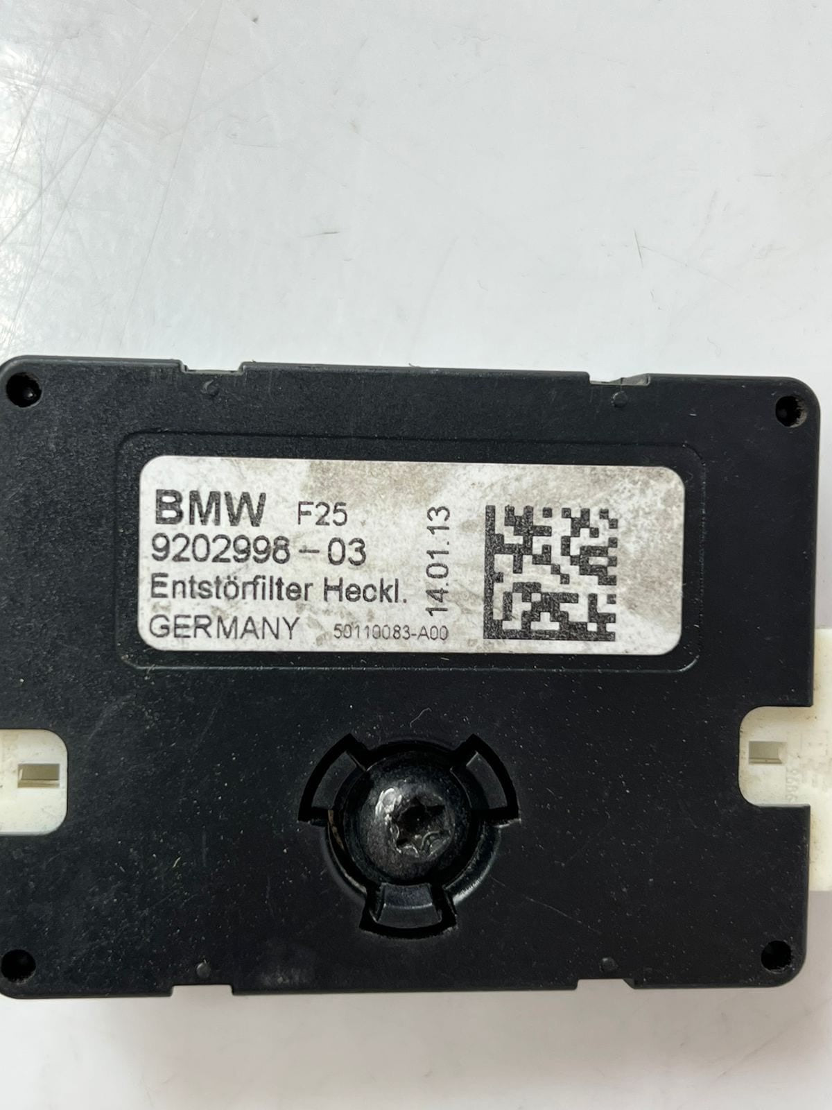 2011-2017 BMW X3 F25 and F26 Antenna Noise Filter Amplifier 9202998 OEM