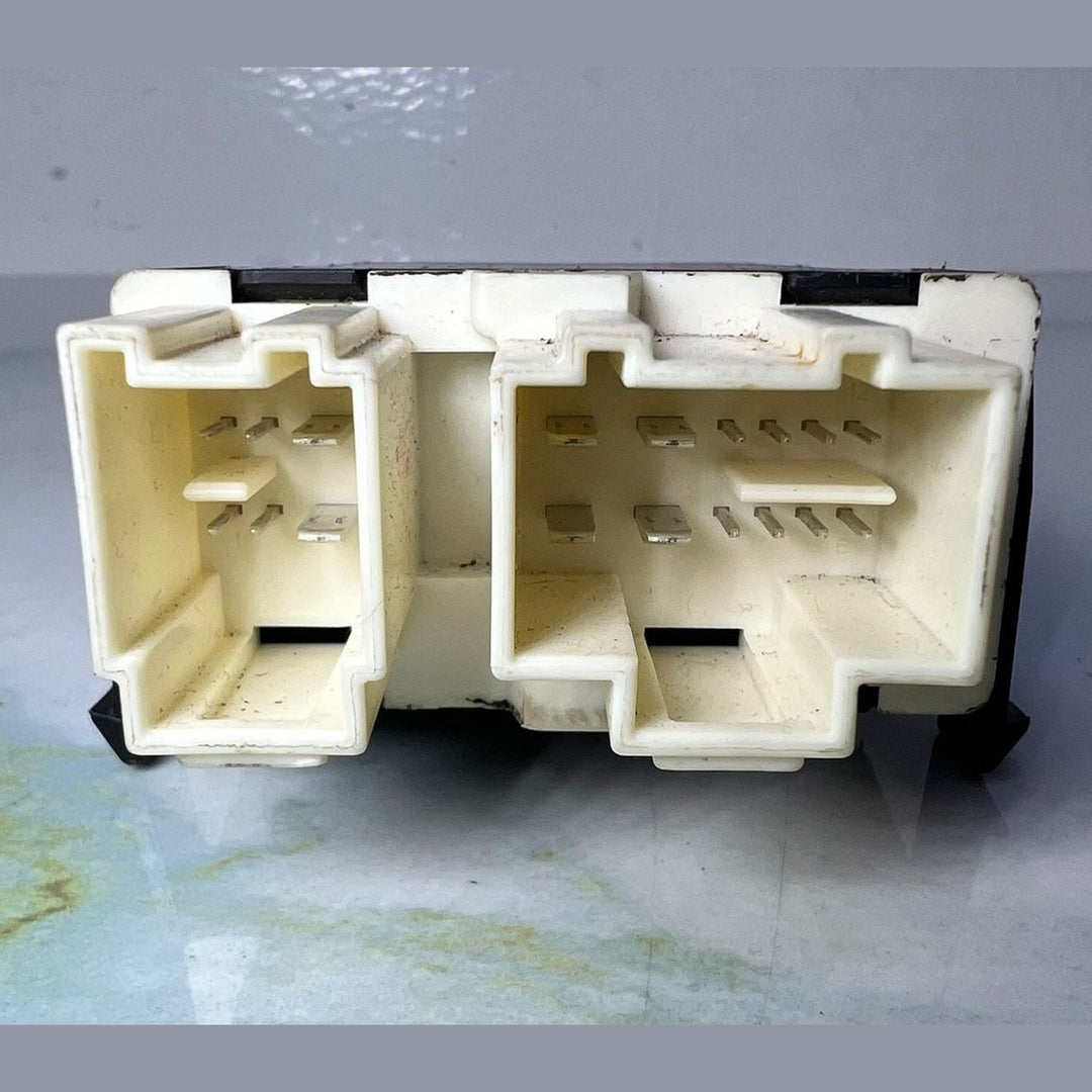 Mercedes Control Unit A2059001043 C-Class W205 C300