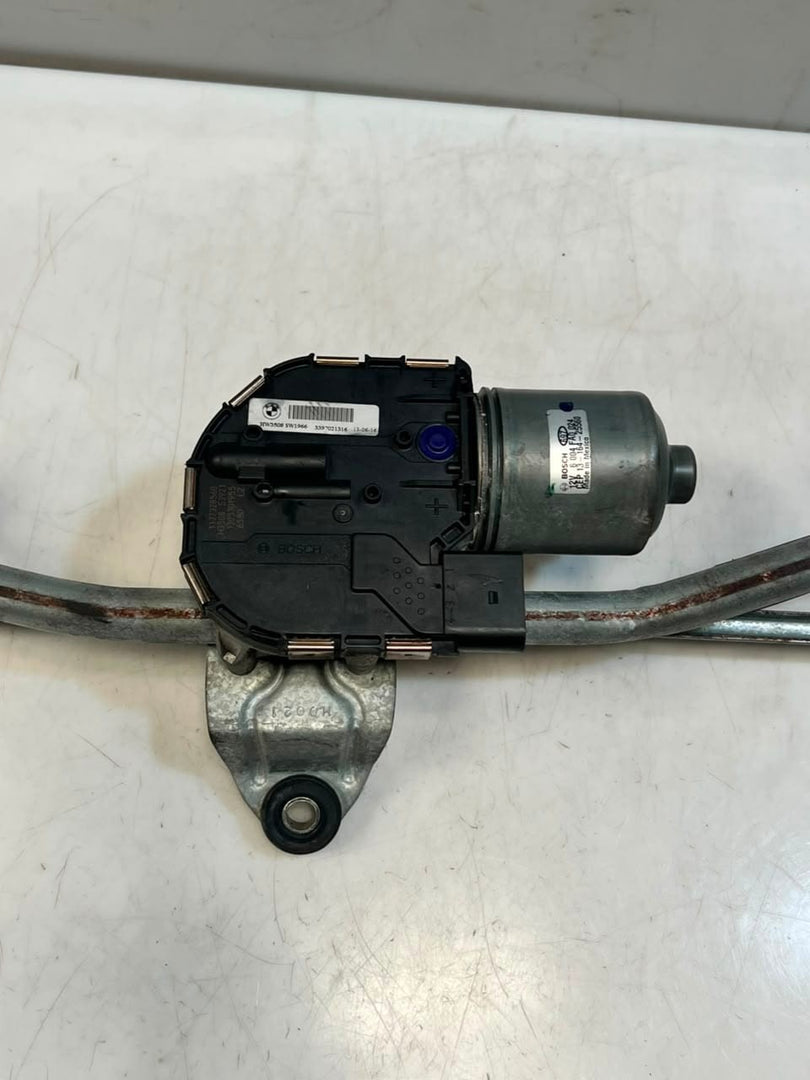 2010-2017 BMW X3 F25 Front Wiper Motor Linkage 7213290 OEM