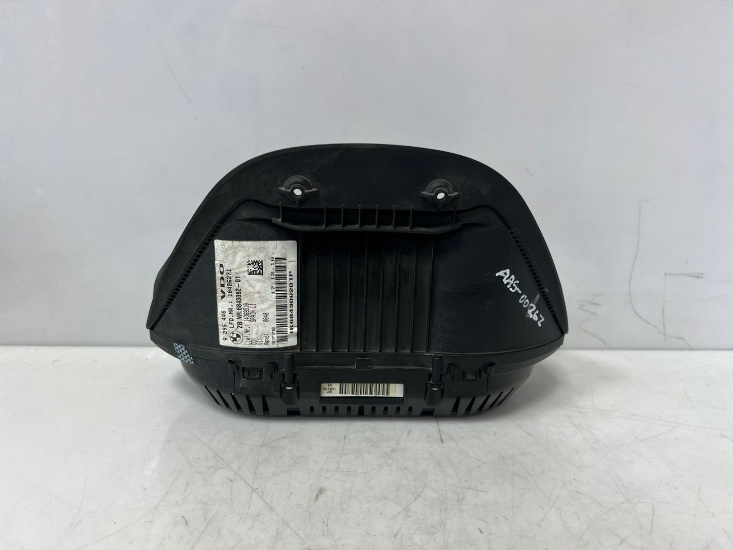 BMW 1 Series F52 sedan SPEEDOMETER Instrument Cluster 6843095 OEM