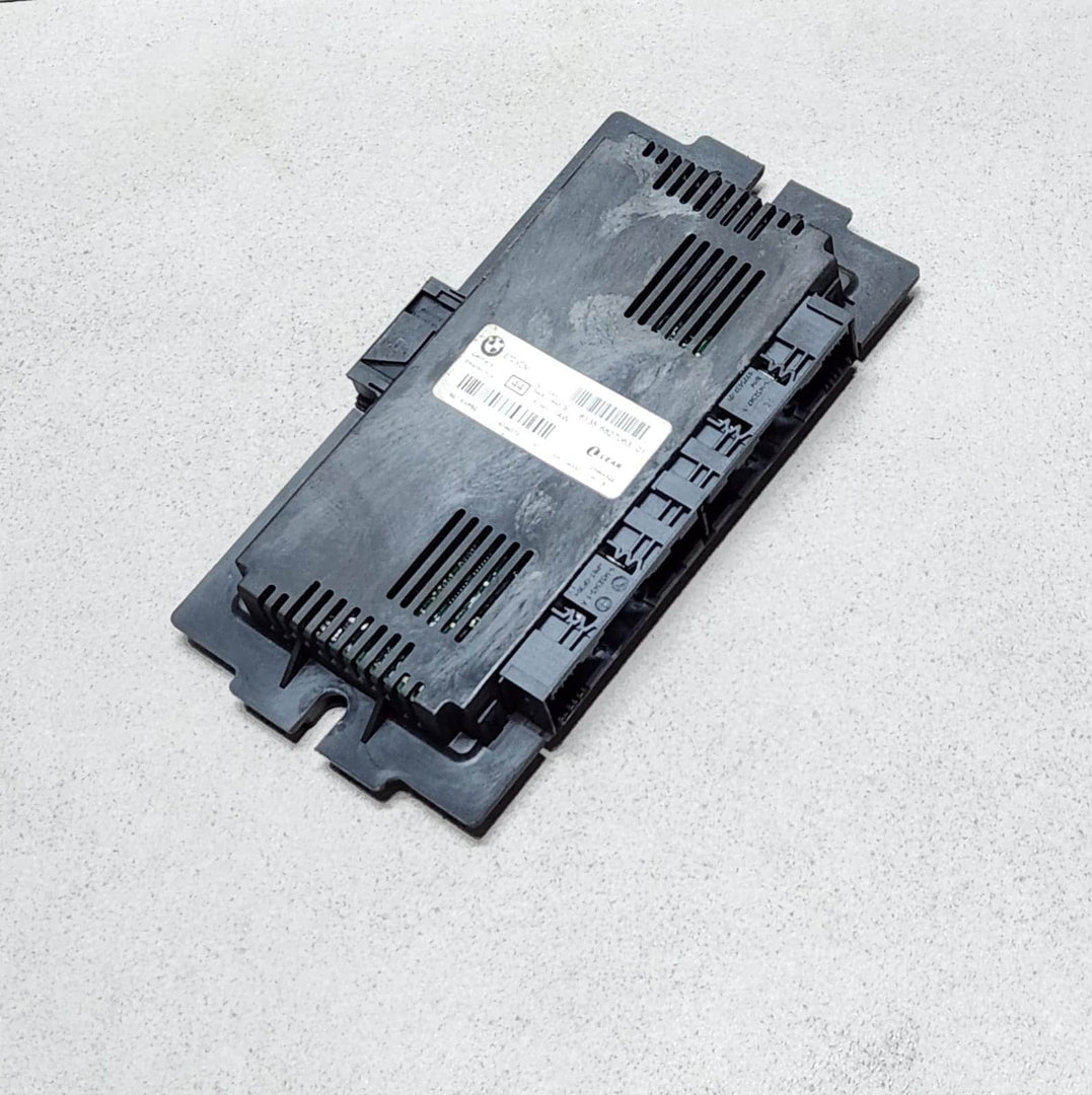 2007-2013 BMW X5 Footwell Light Control Module 6827063 X5 X6 E70 E71