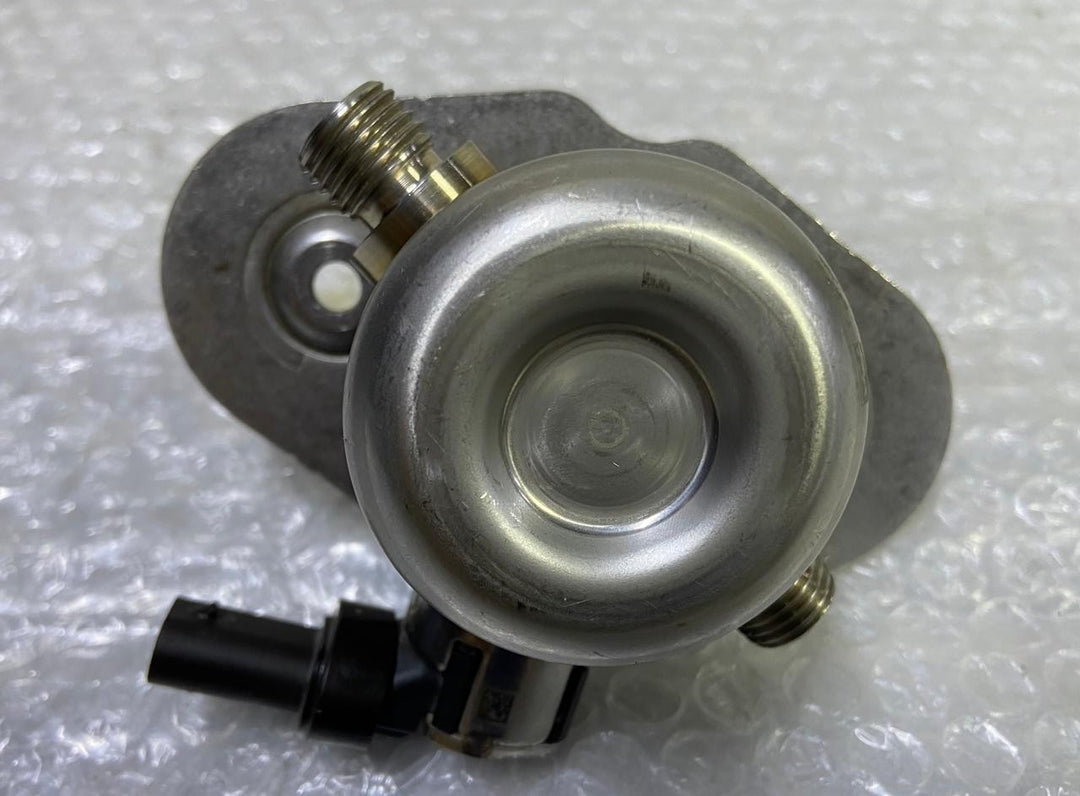 OEM BMW B38 B58 B46 F20 F22 F30 F31 F32 G30 High Pressure Fuel Pump 7642466