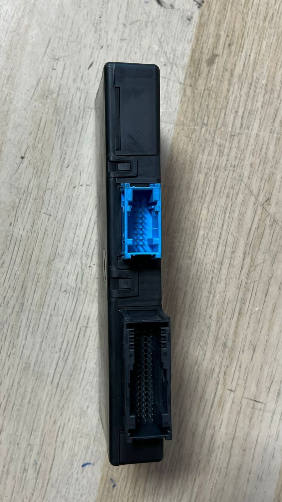 2011-2018 BMW X3 Central Gateway Control Module 9380334 F25 and X4 F26