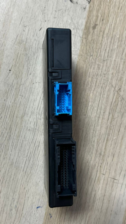 2011-2018 BMW X3 Central Gateway Control Module 9380334 F25 and X4 F26