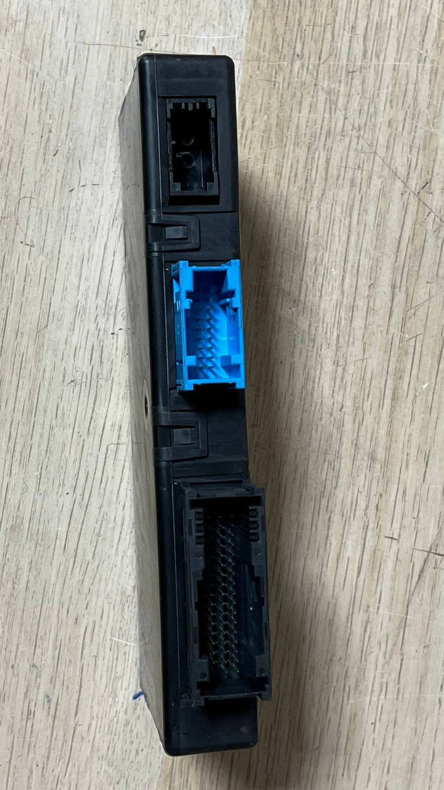 2010-16 BMW 550i Central Gateway Control Module 9243212 F06 F12 F13 6' F10 5'