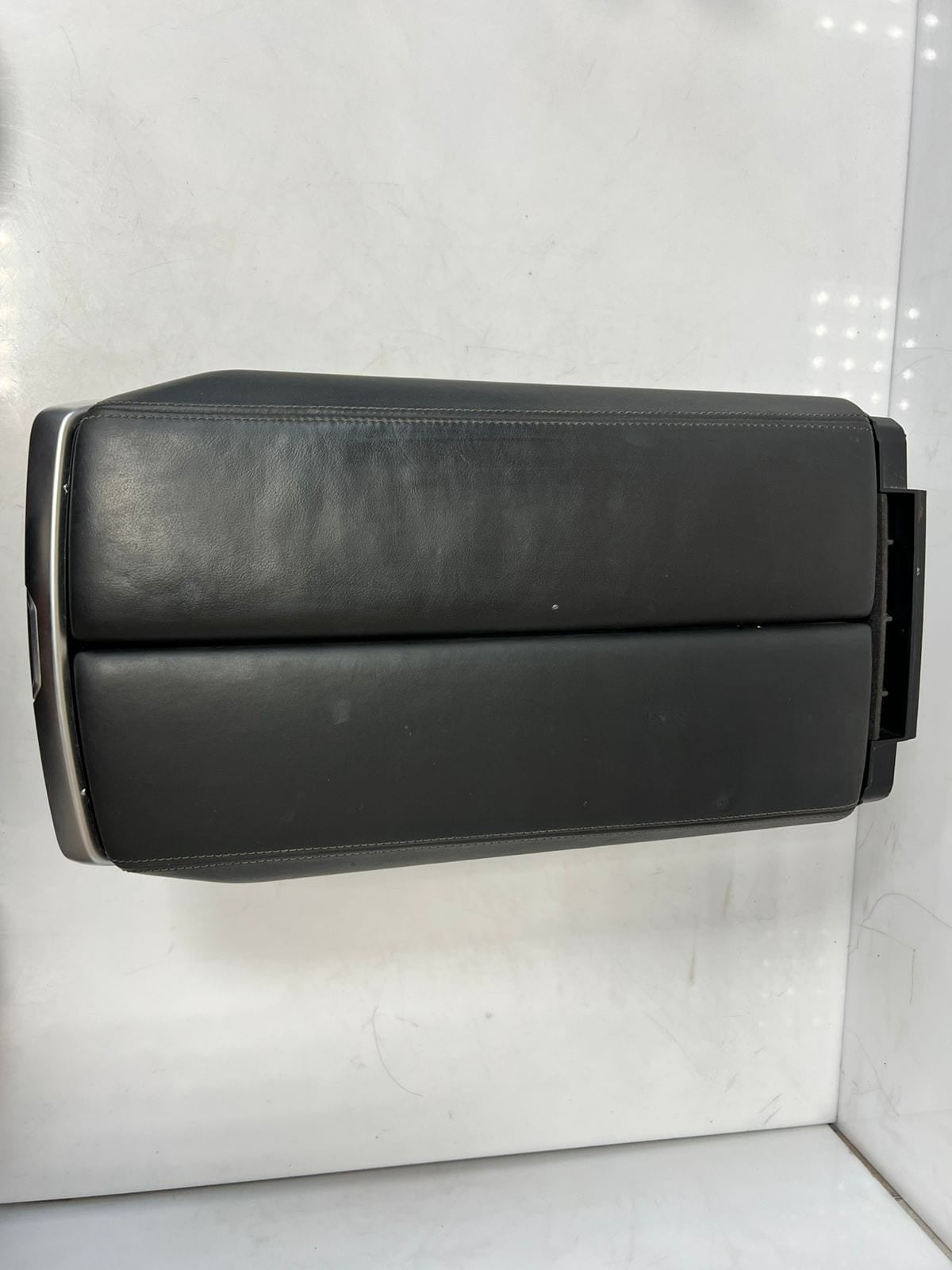 2020-24 BMW 840i G14 G15 F91 F92 Center Console Storage Compartment 9396478 OEM