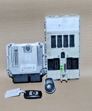 BMW 1 SERIES F20 LCI  116D ECU B37 ENGINE IGNITION KIT OEM+ KEY OEM  8589141