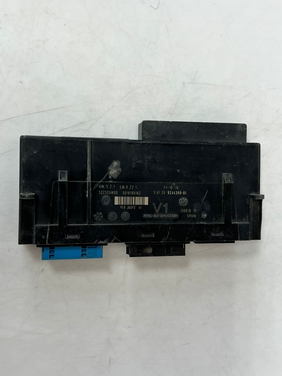 2011-2016 BMW 528i 535i 550i Fuse Junction Power Distribution BOX 9244389 OEM