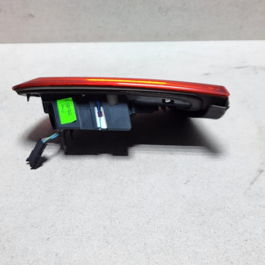BMW Rear Tail Light Left 7359019 1 Series F20 F21 LCI