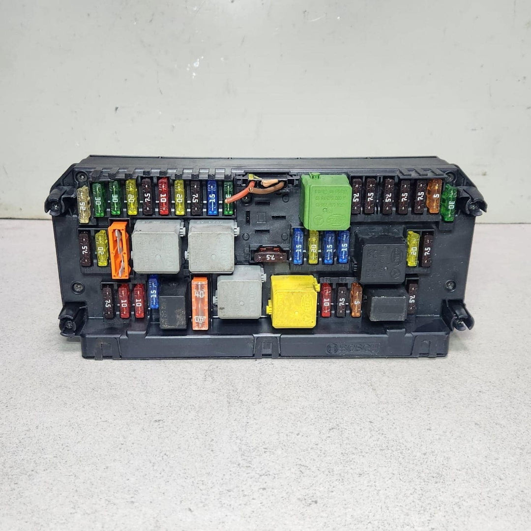Mercedes-Benz Fuse Box A2129005722 C-Class W204 and E-Class W212