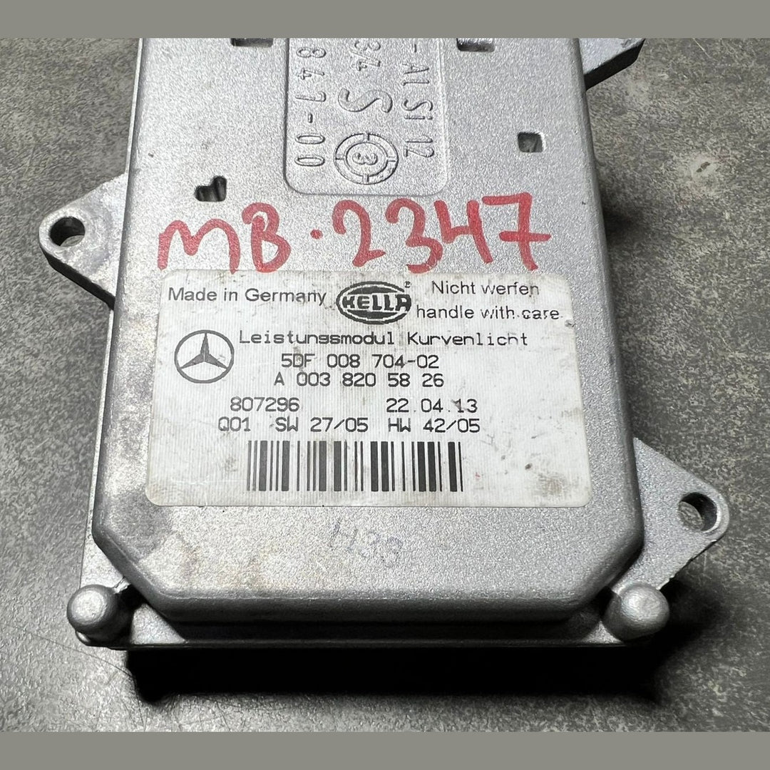 Mercedes W211 E350 Xenon Light Headlight Control Module Unit A003 8205826 OEM
