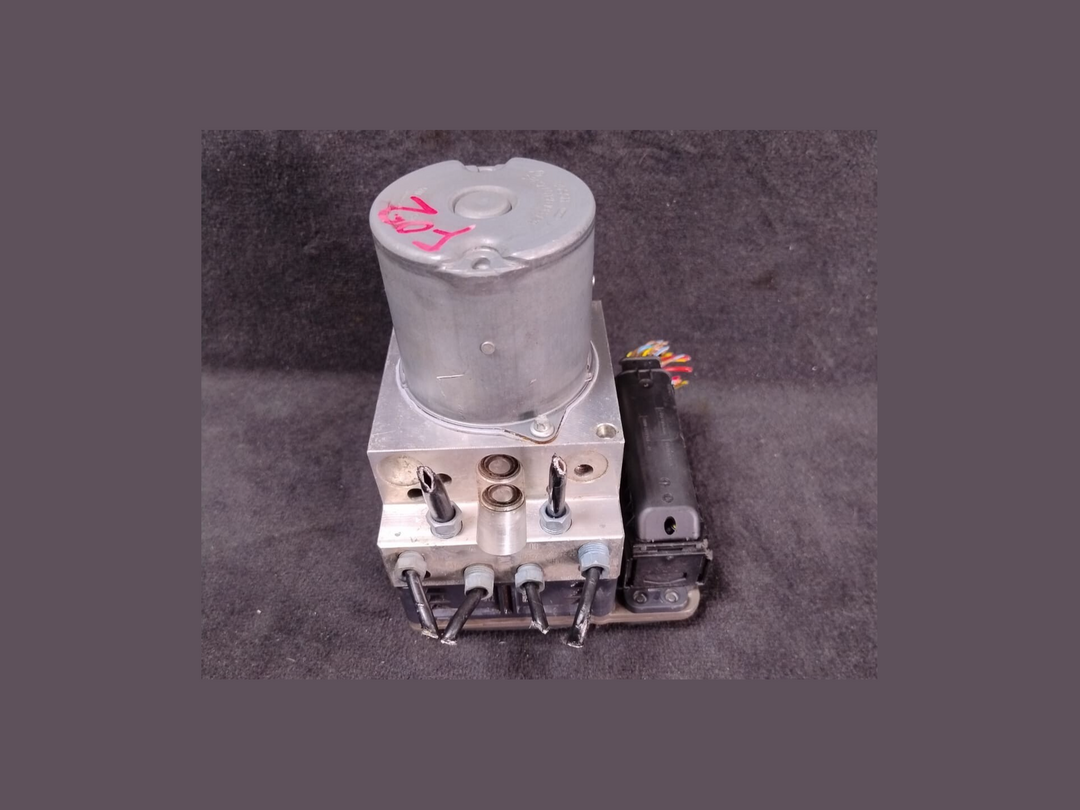 BMW F01 F02 DSC ANTI BREAK SYSTEM PUMP  ABS  UNIT MODULE 6797036