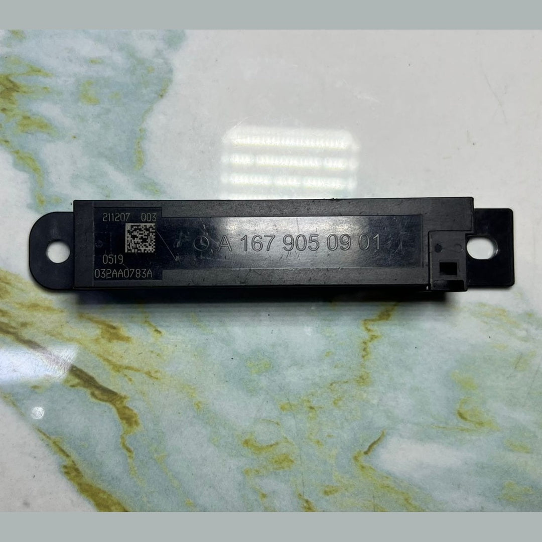 2019-2021 Mercedes A200 Keyless Entry Antenna Module A1679050901 A-Class W177