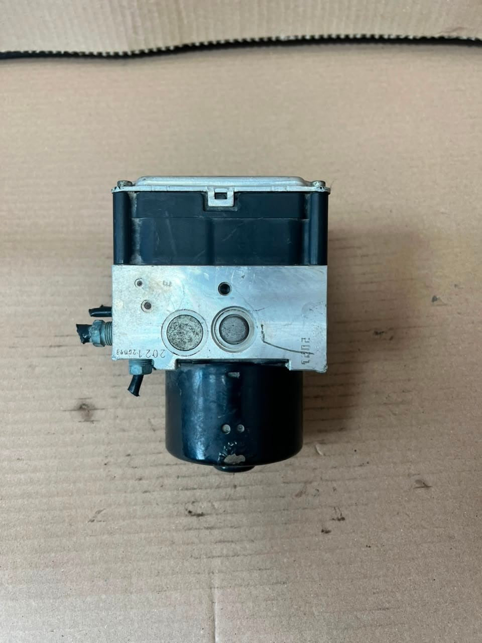 2012 BMW X3 F25 X4 F26 xDrive 20d 2.0 ABS Pump Control Module 6852748 OEM