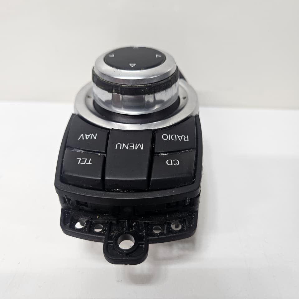 BMW F10 X3 F25 Navigation System Idrive Controller 9253944 OEM