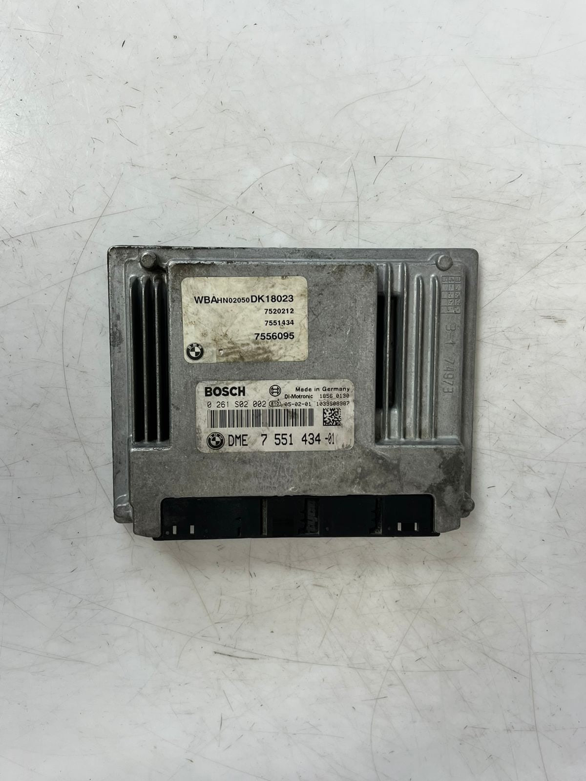 2004-2006 BMW 760i 7 Series E65 E66 E67 Engine Control Unit Module 7551434 OEM