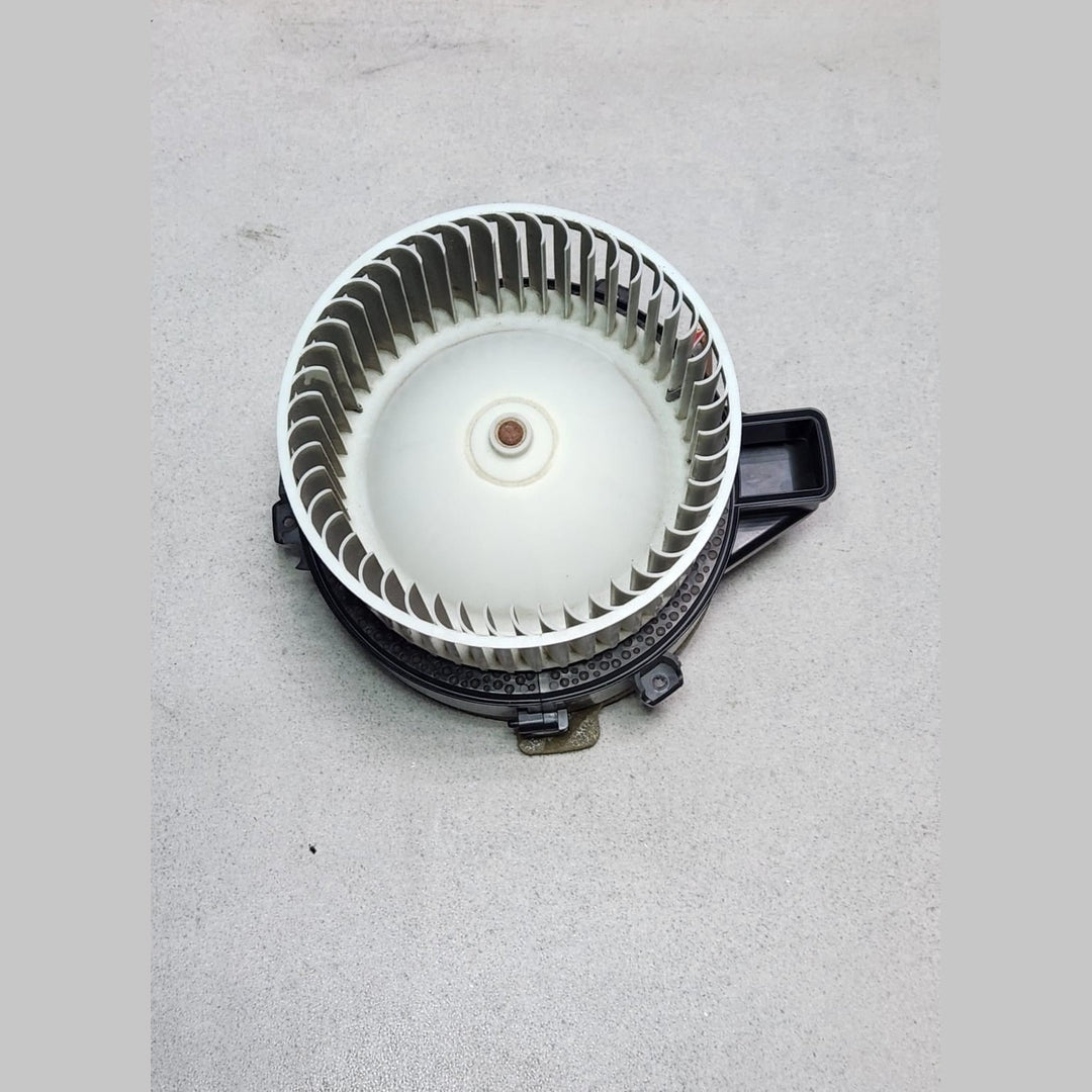 BMW 7 Electric Auxiliary Heater Front BLOWER FAN 6801525 7 Series G11 G12 RHD