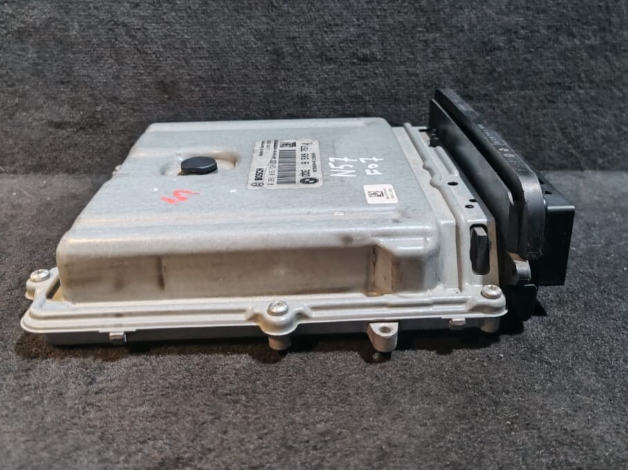 BMW 5 7 SERIES F01 F02 F10 F07 N57D30A ENGINE CONTROL UNIT ECU ONLY -  8509757