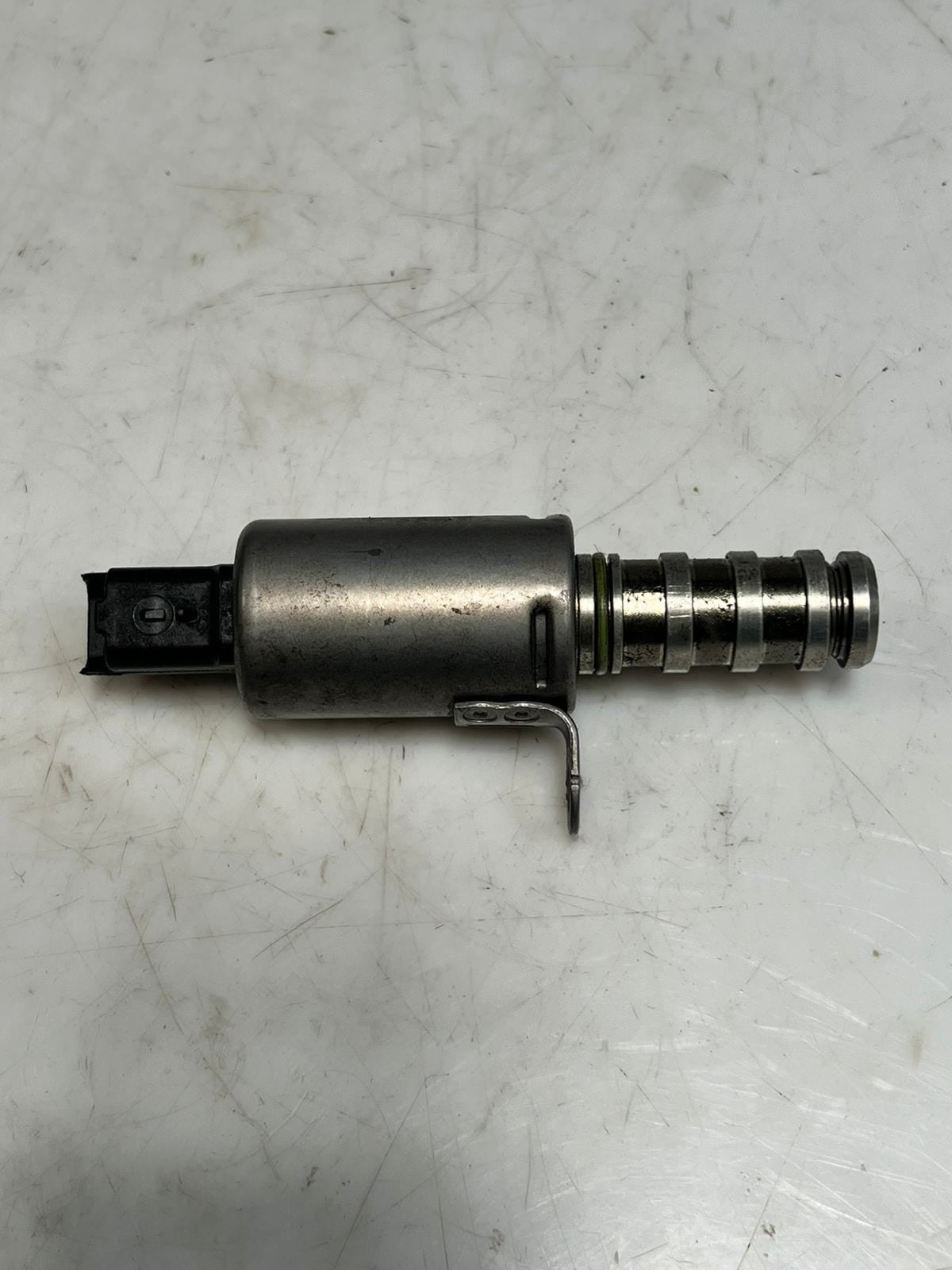 BMW R55 F20 F21 F30 F31 F35 Vanos Solenoid Valve Electric-Hydraulic 8610388 OEM