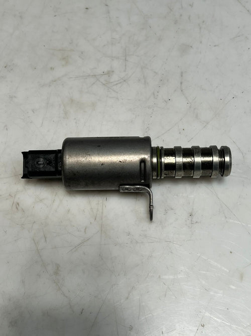 BMW R55 F20 F21 F30 F31 F35 Vanos Solenoid Valve Electric-Hydraulic 8610388 OEM