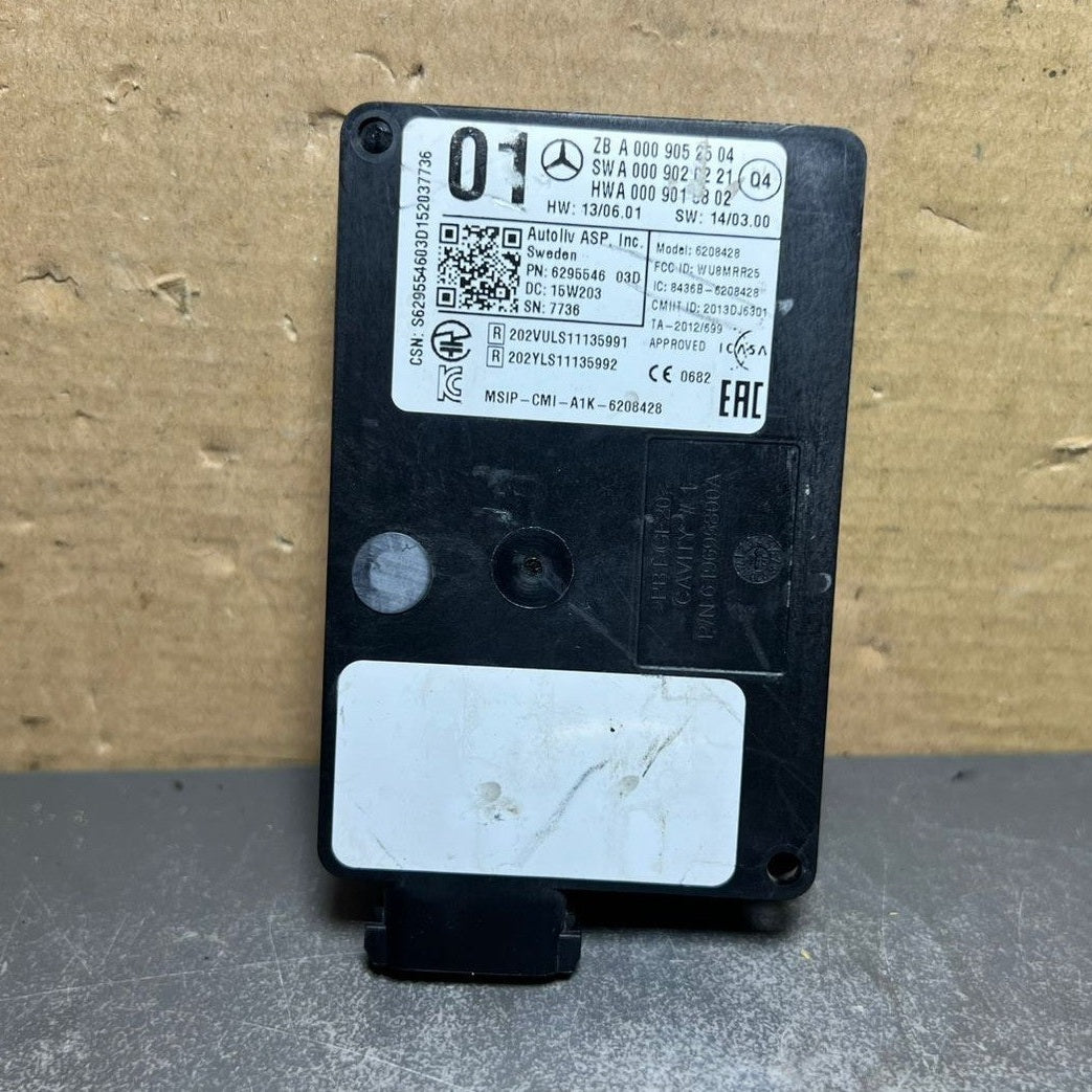 Mercedes W205 Bumper Blind Spot Radar Distance Sensor Module A000 9052504 OEM