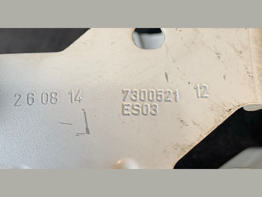 BMW 2 SERIES  F46 F45 HINGE FRONT HOOD LEFT AND RIGHT -7300521-7300522