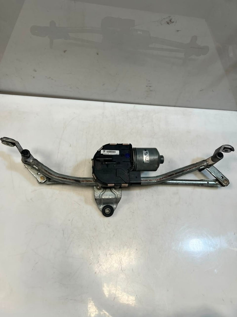 2010-2017 BMW X3 F25 Front Wiper Motor Linkage 7213290 OEM