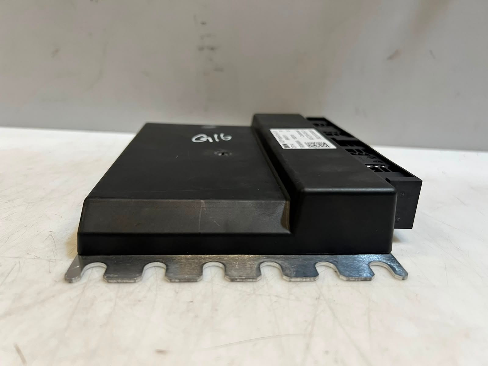 BMW 530i G30 G31 G14 G15 G16 Adaptive Suspension Control Module 8845511 OEM