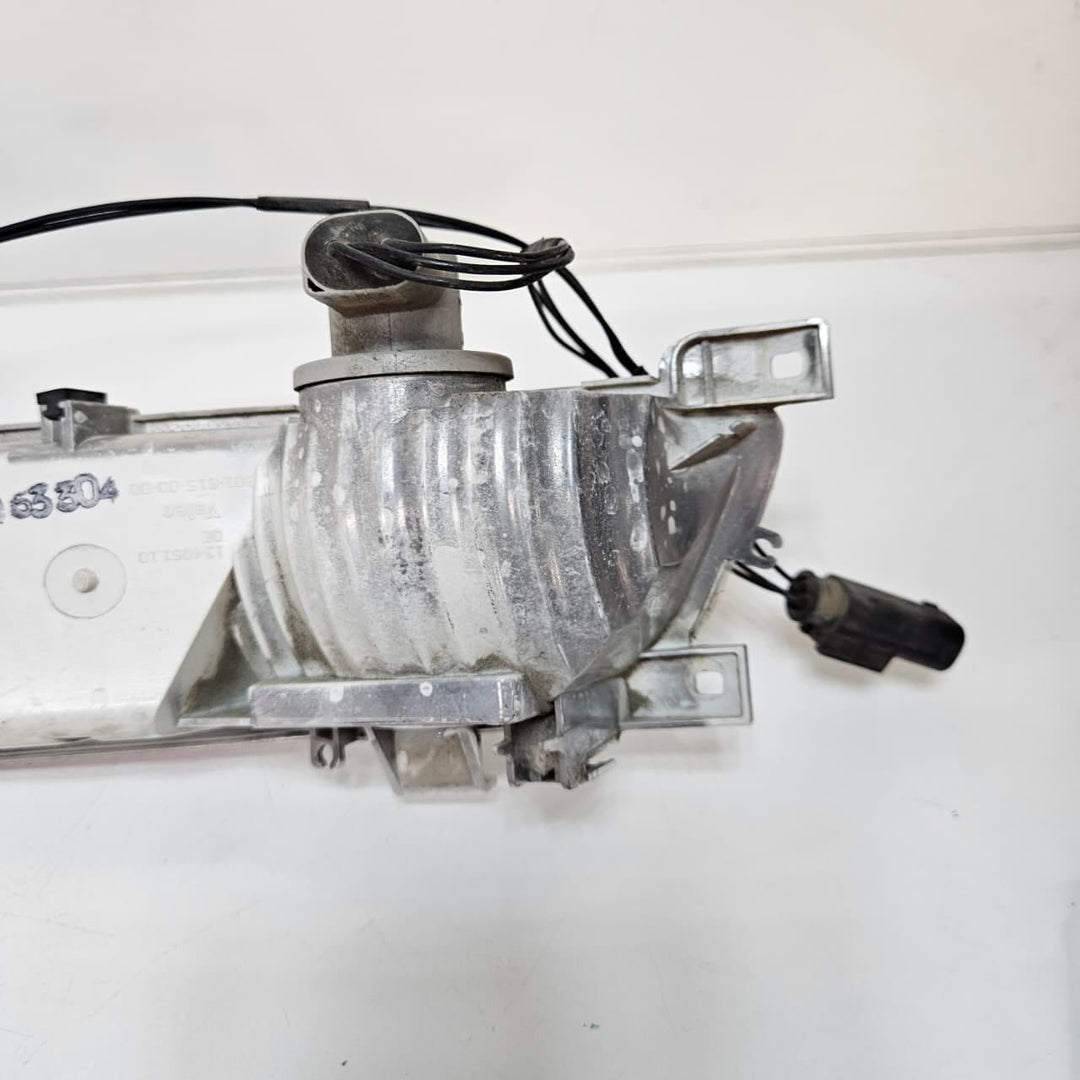 6911899-2006-2008 BMW 6 Series E63 E64 M5 Bumper Light Rear Left OEM
