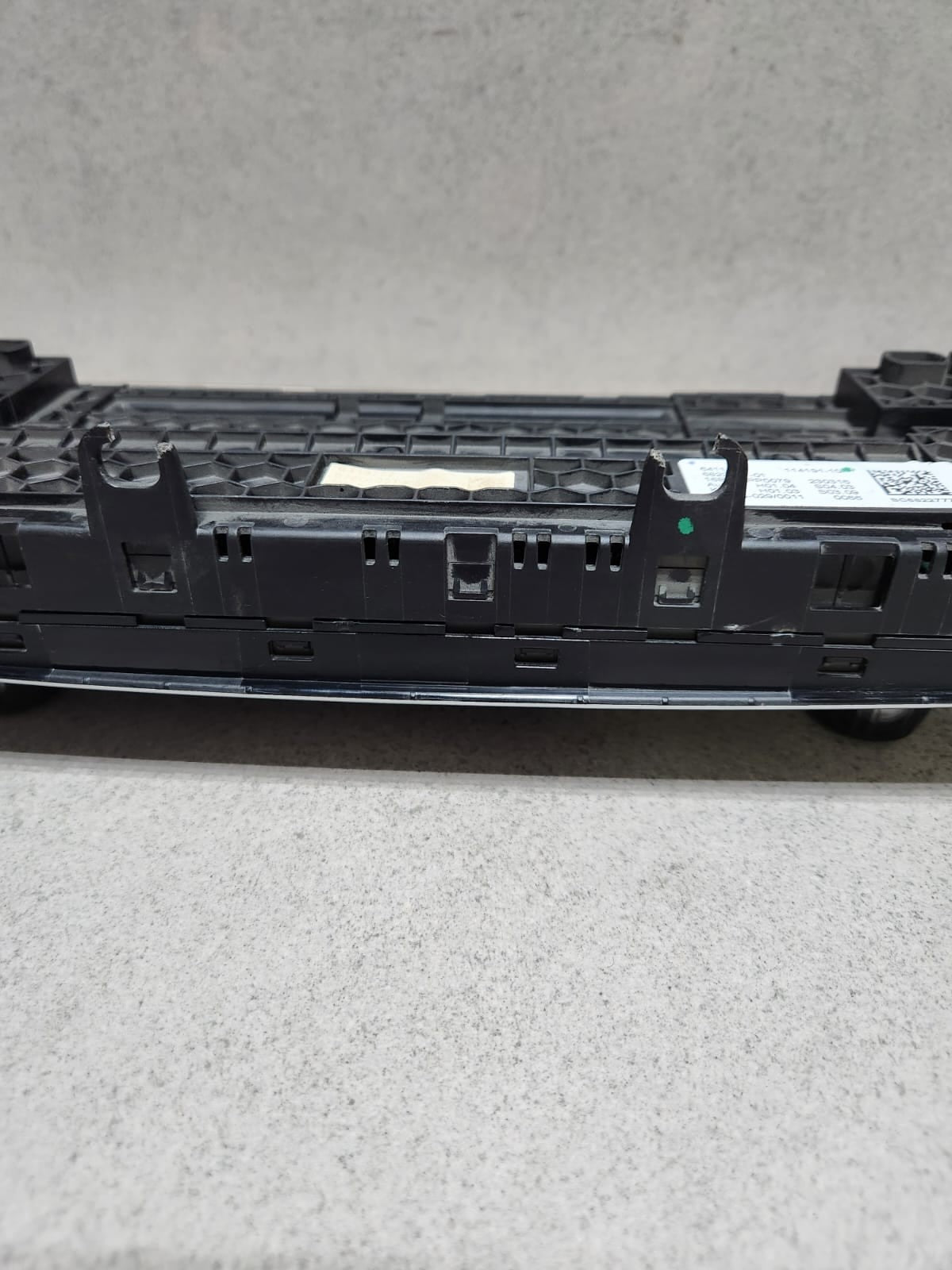 2016-2019 BMW 740i Climate Control Unit 6822777 G11 G12 740i 750xi