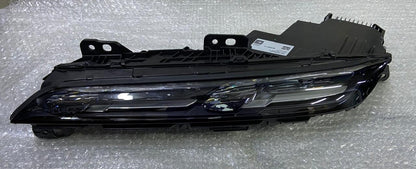 OEM BMW 7 Series G70 Headlight Upper LED Front 9879935 left Side