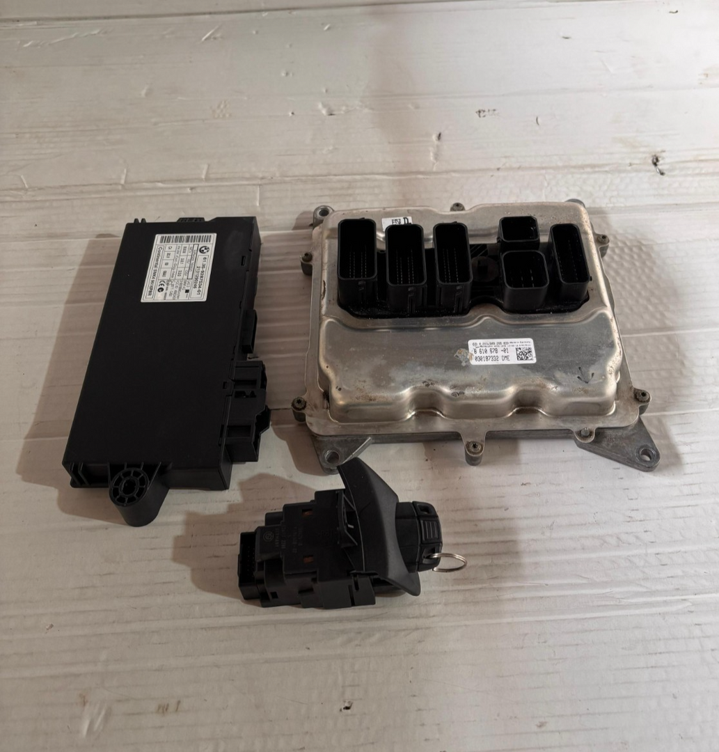 BMW X1 E84 2012 TO 2015 2.8 XDRIVE ECU SET 8610678