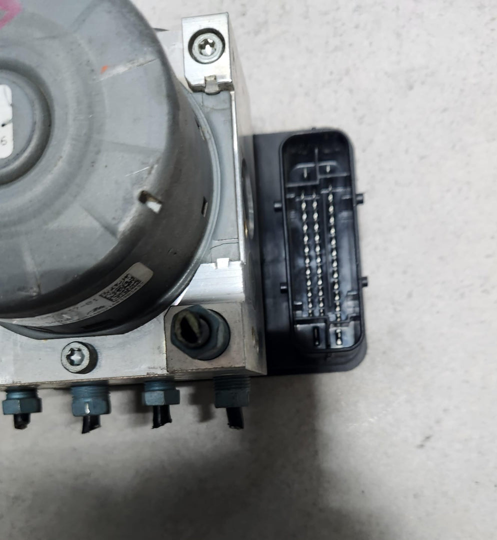 2015-2018 BMW M4 Abs Anti Lock Brake Pump Module 7852637 M3 M4 F82 OEM